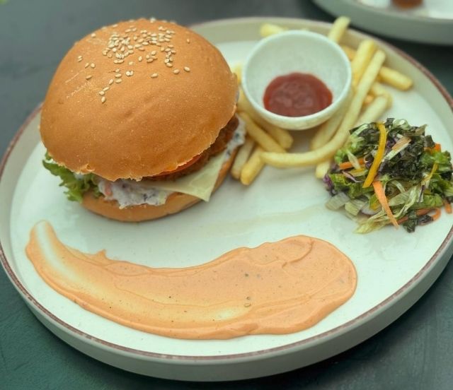 Thandaa Garam Cafe Quality Promise
